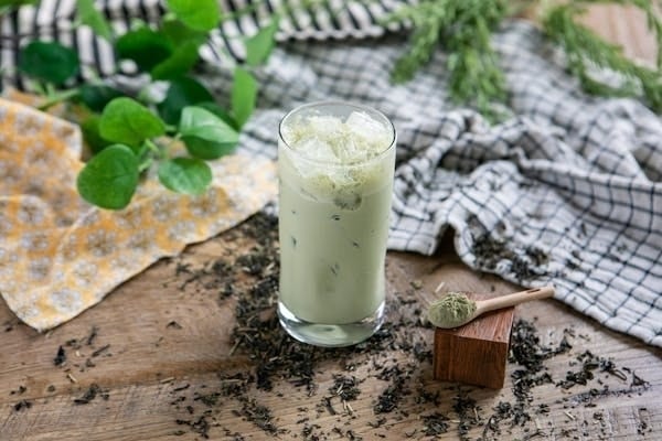 MATCHA MILK TEA.